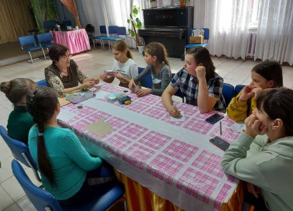 Творческий кружок. Осваиваем бисер