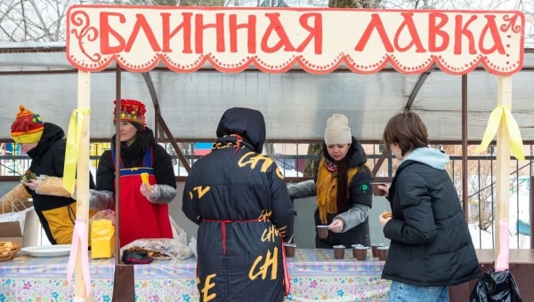 Русскую зиму, провожали в Тополево всем селом